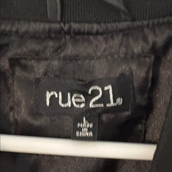 Rue21 Embroidered Tiger Bomber Jacket Black Floral - Picture 4 of 8